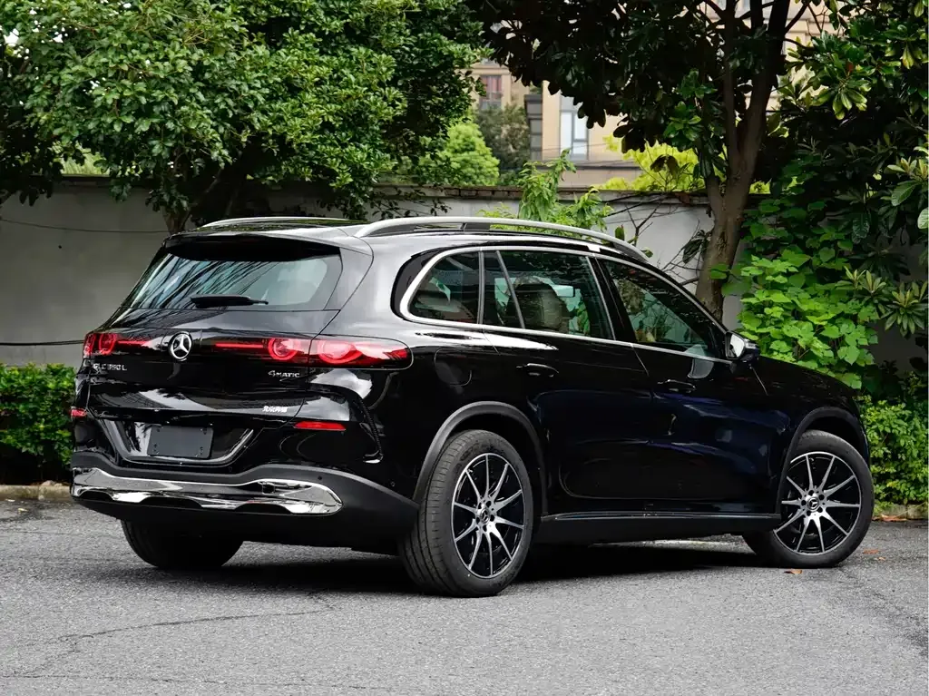 Mercedes-Benz GLC PHEV — фото 10