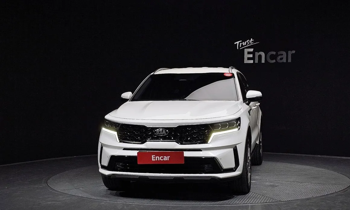 Kia Sorento — фото 6