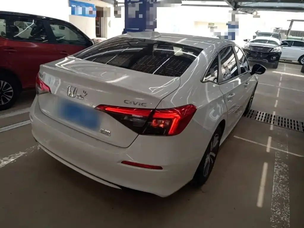 Honda Civic — фото 7