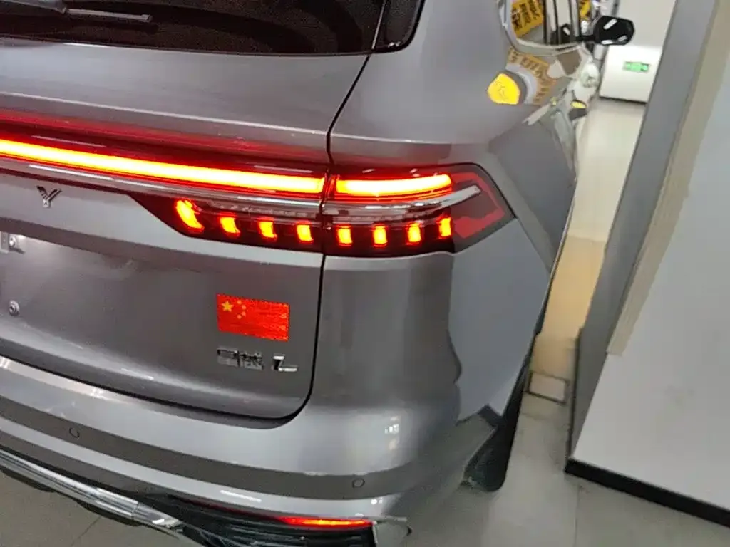 Geely Xingyue L — фото 4