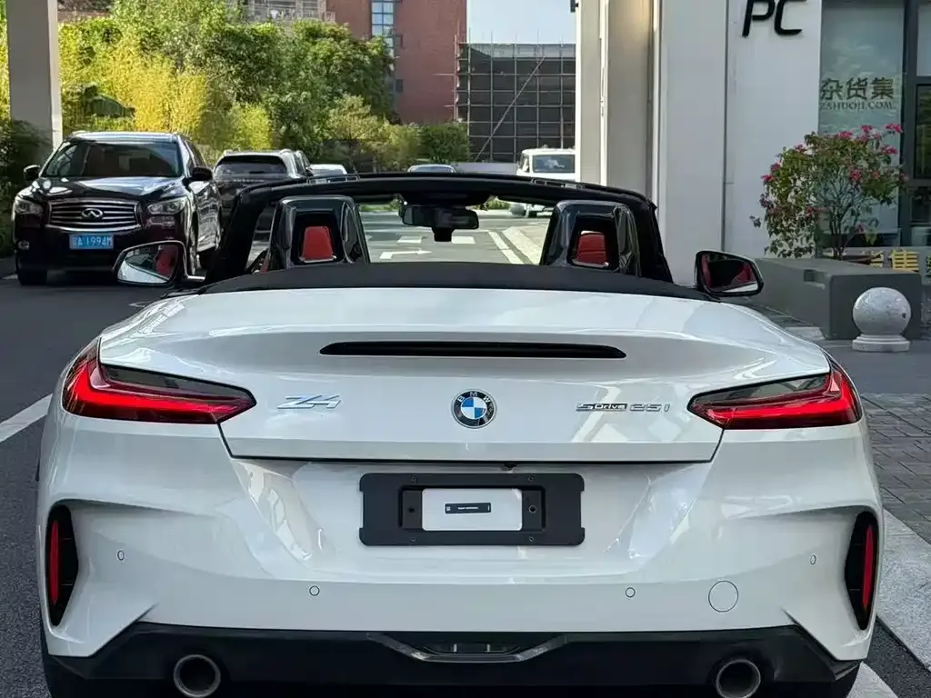 BMW Z4 — фото 4