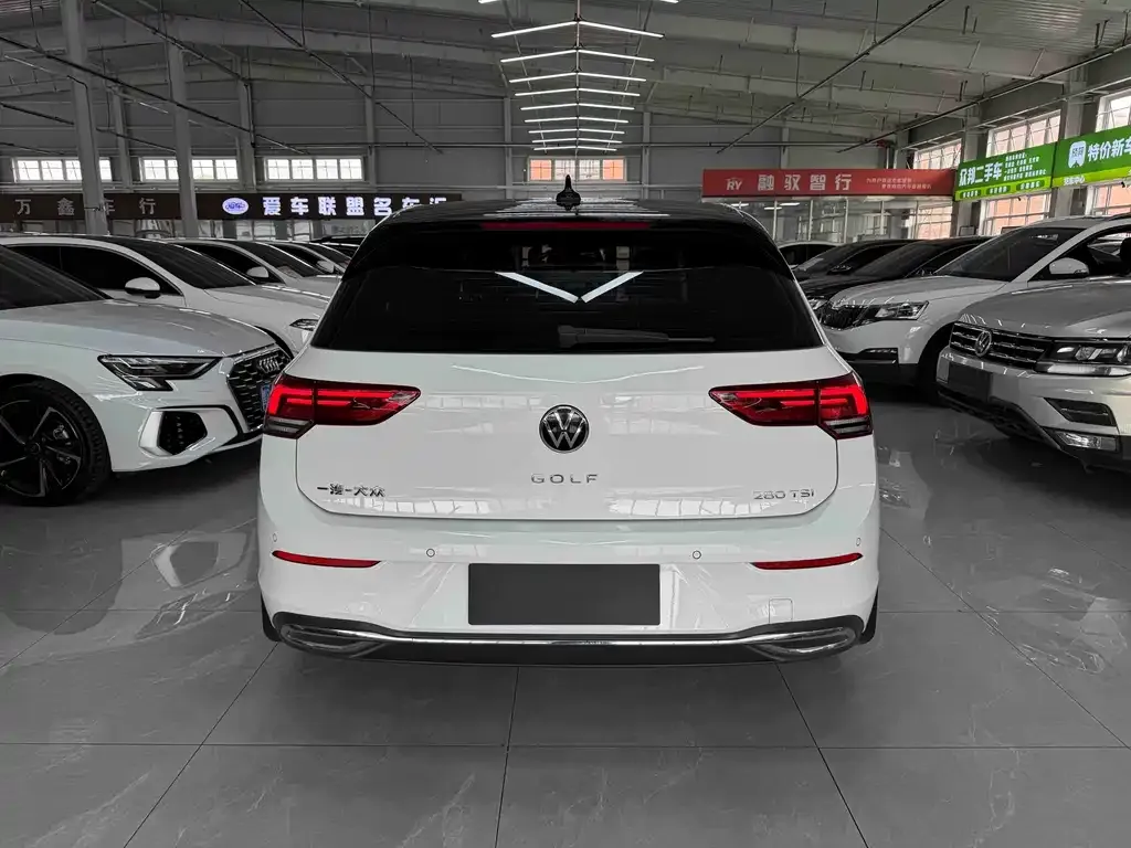 Volkswagen Golf — фото 6