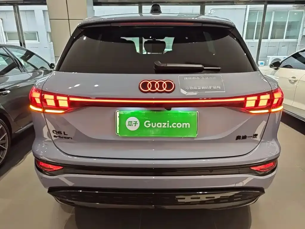 Audi Q6L e-tron — фото 10