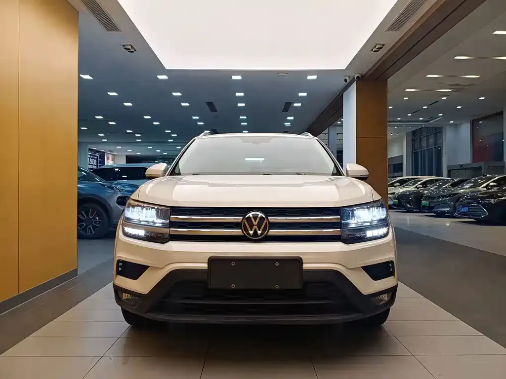 Volkswagen Tharu — фото 8