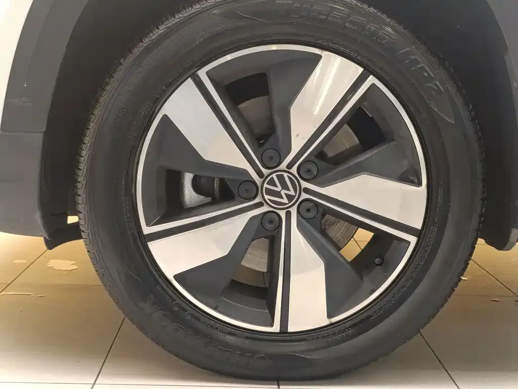 Volkswagen Tharu — фото 7