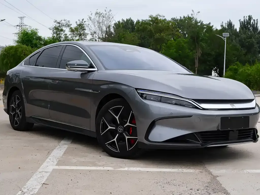 BYD Han — фото 1