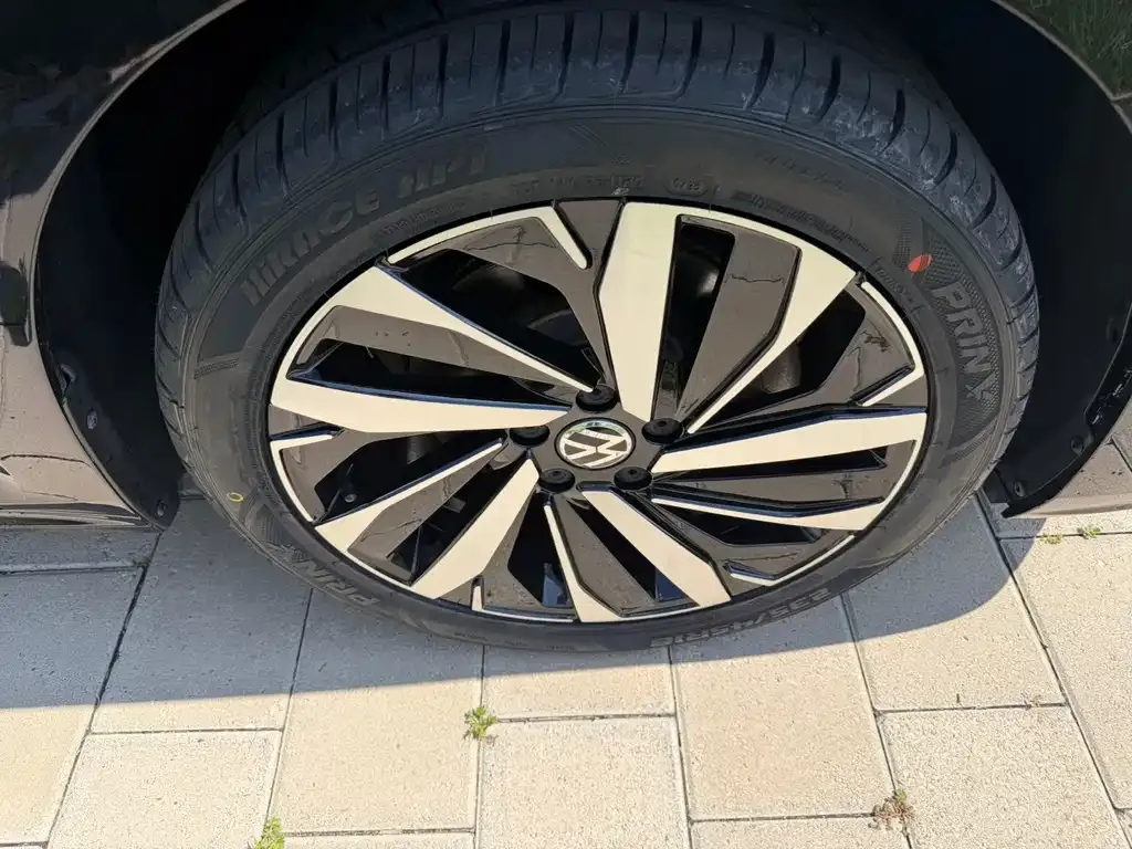 Volkswagen Passat — фото 9
