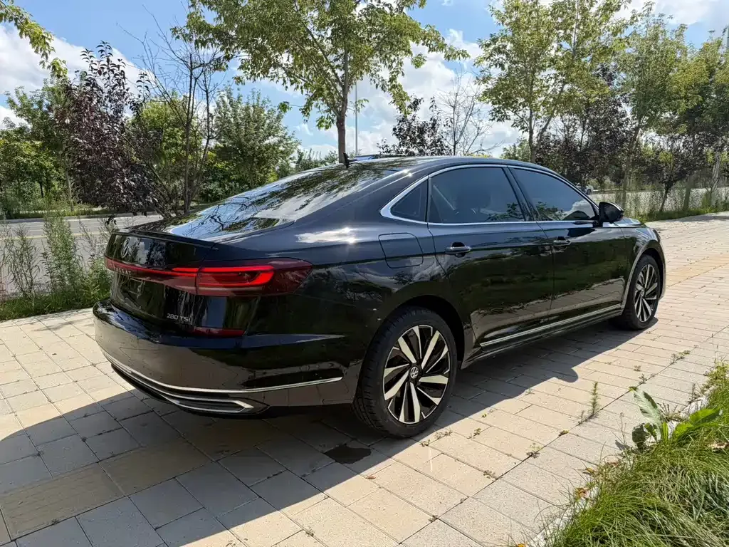 Volkswagen Passat — фото 4