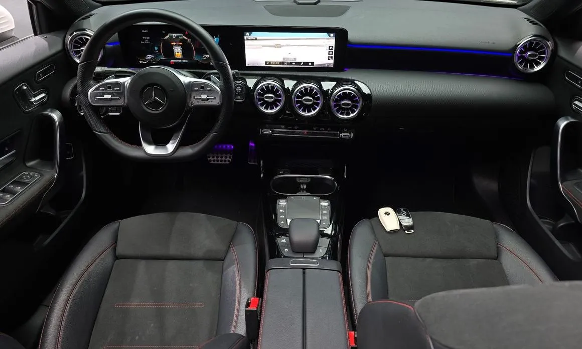Mercedes-Benz A-Class — фото 10