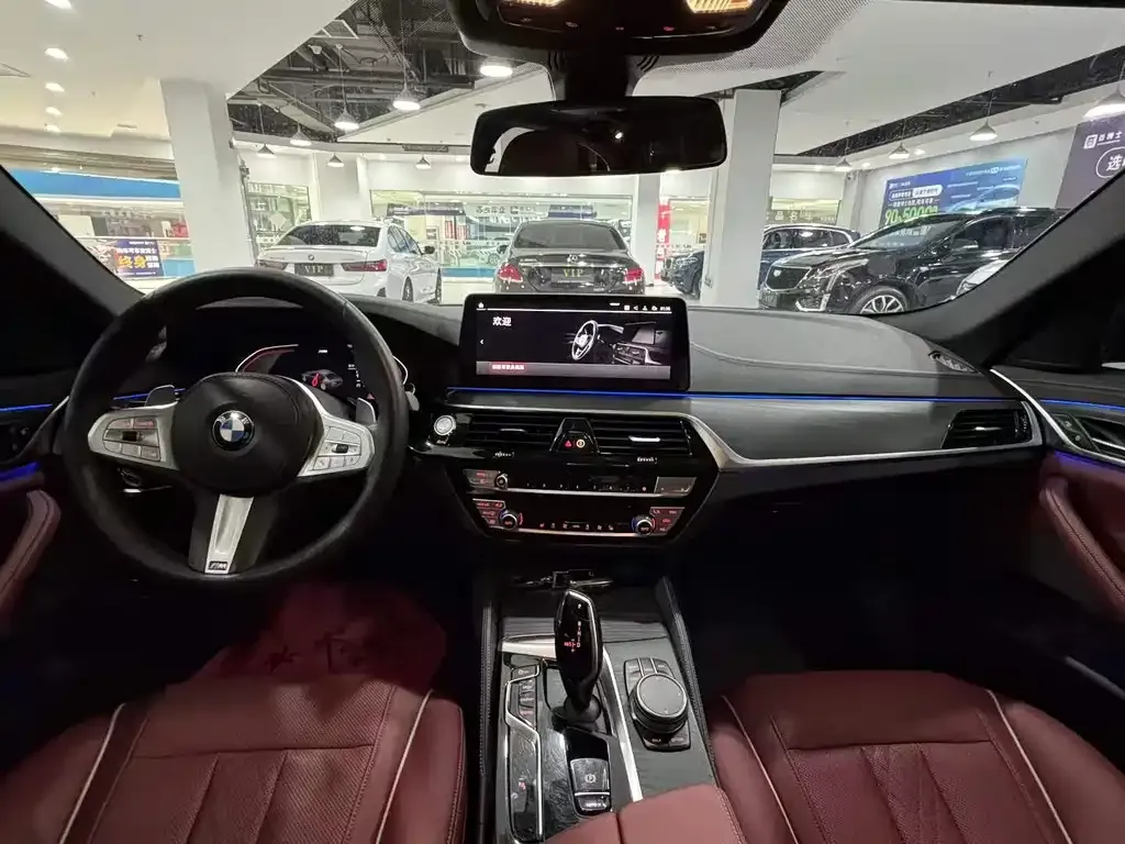 BMW 5 Series — фото 10