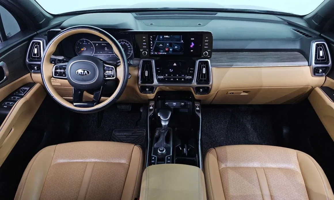 Kia Sorento — фото 8