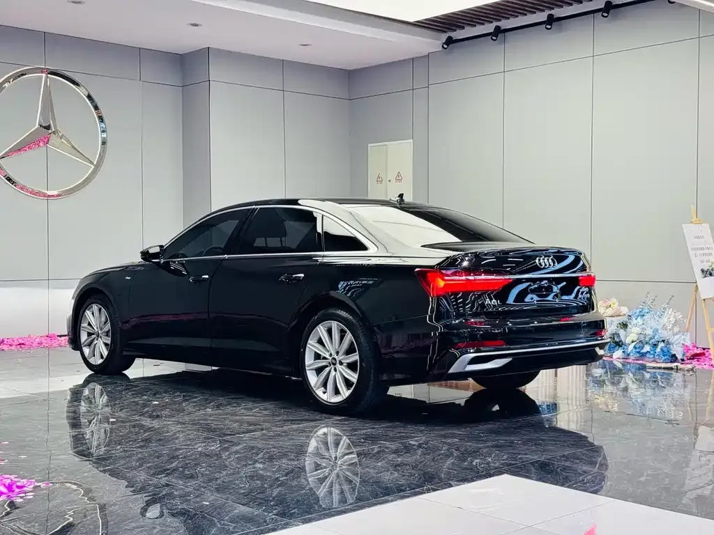 Audi A6L — фото 4