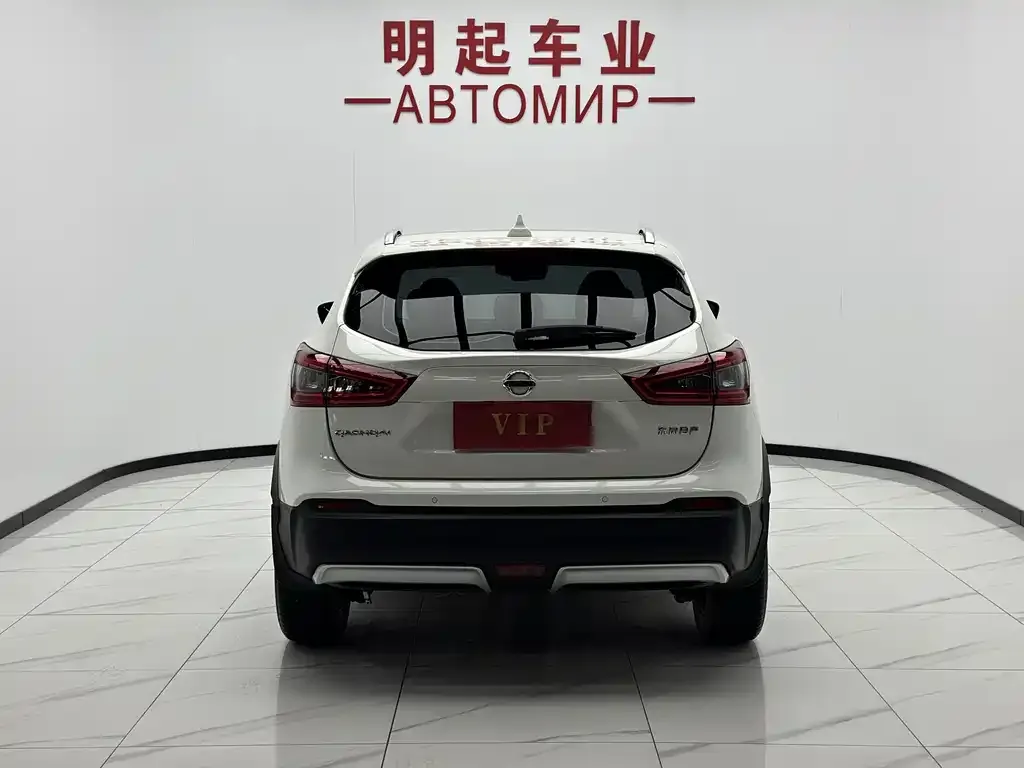 Nissan Qashqai — фото 9
