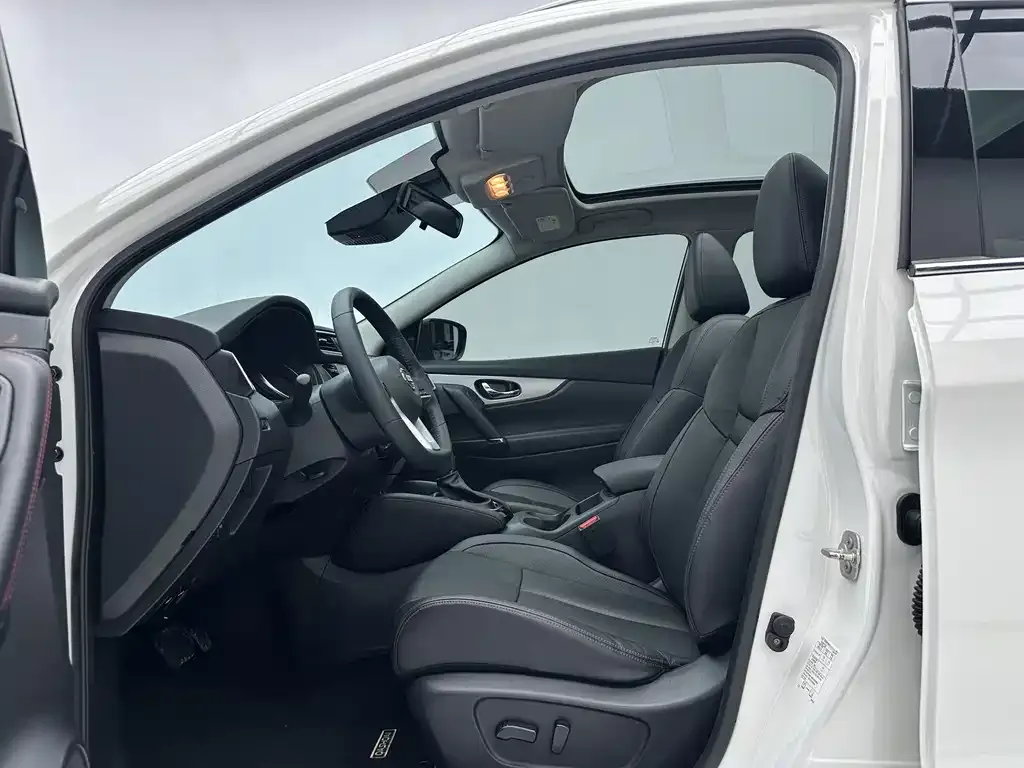 Nissan Qashqai — фото 10