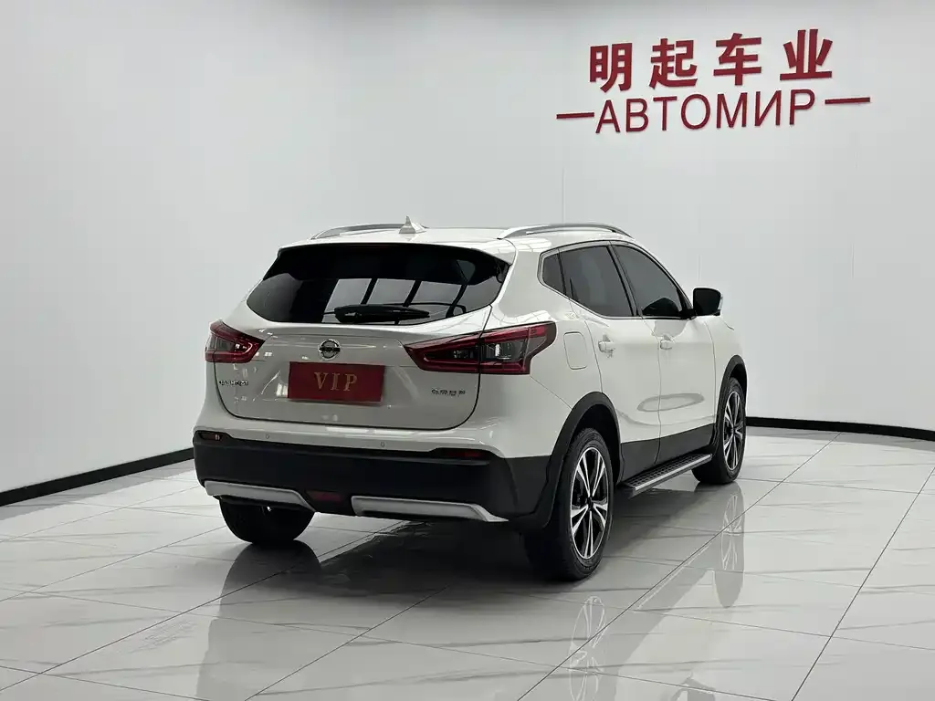 Nissan Qashqai — фото 5