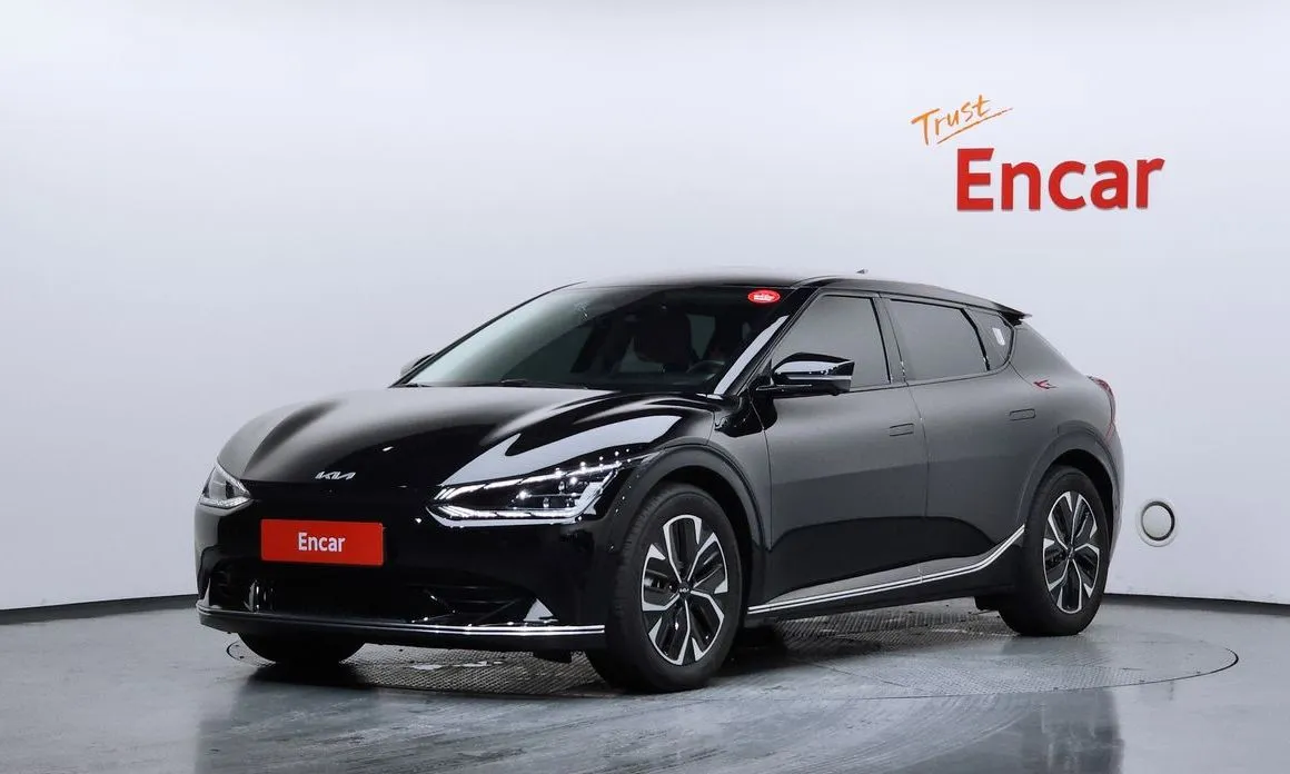 Kia EV6 — фото 1