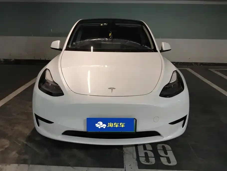 Tesla Model Y — фото 8