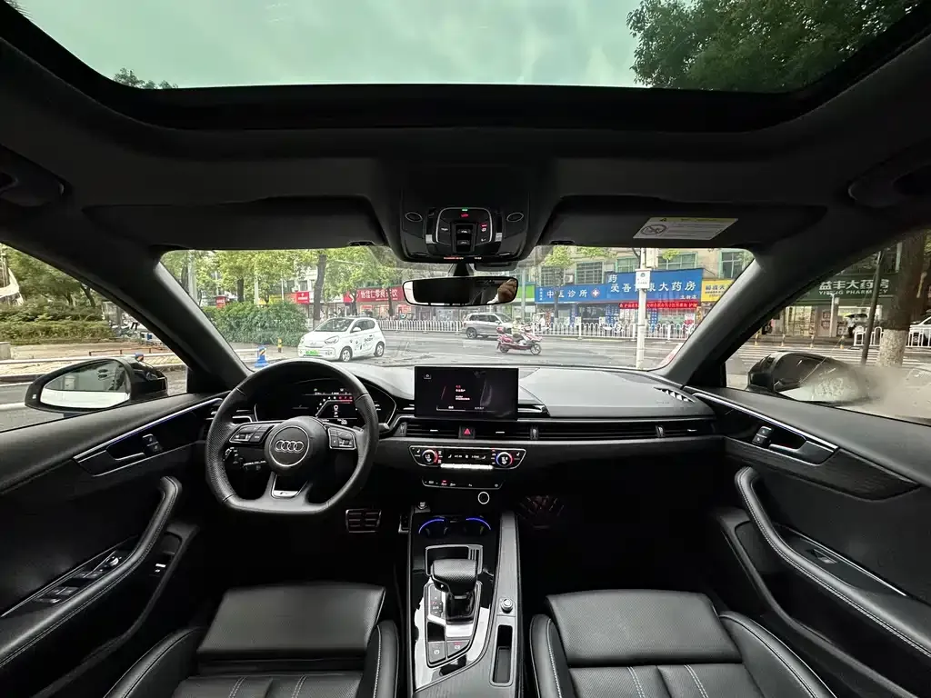 Audi A4L — фото 6