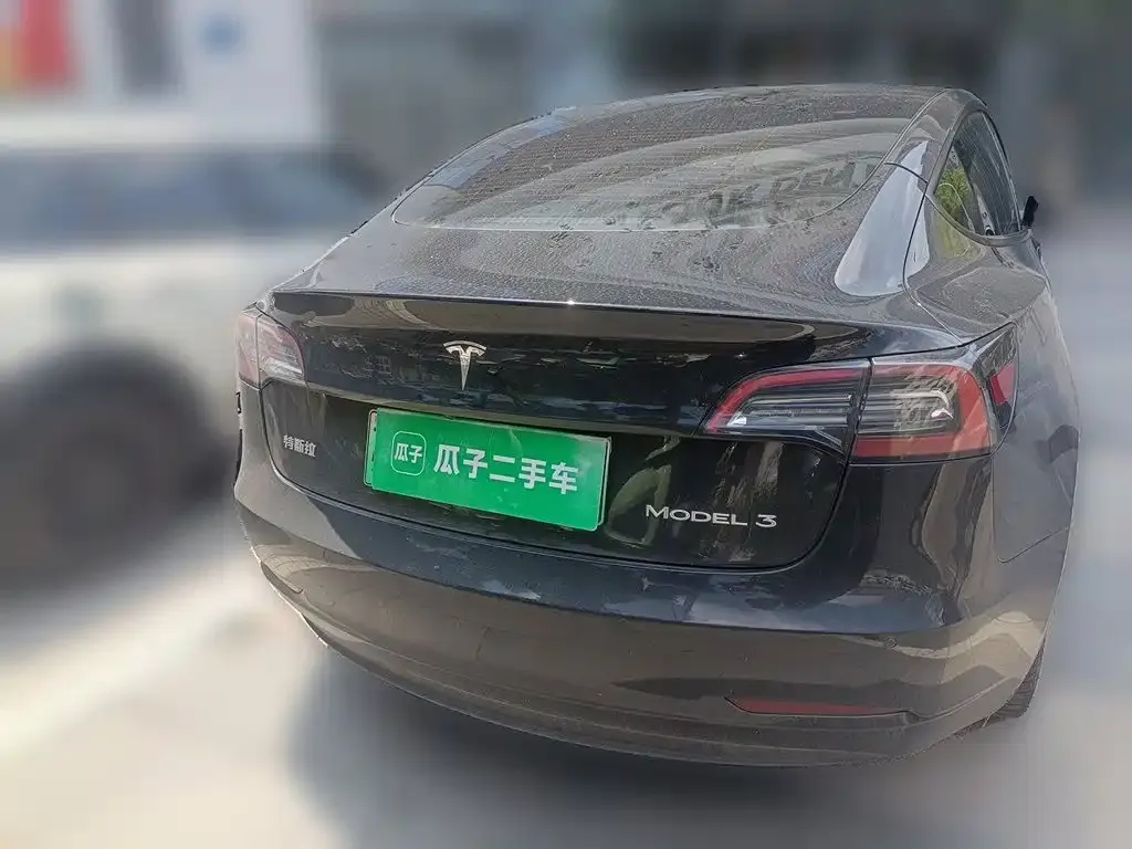 Tesla Model 3 — фото 6