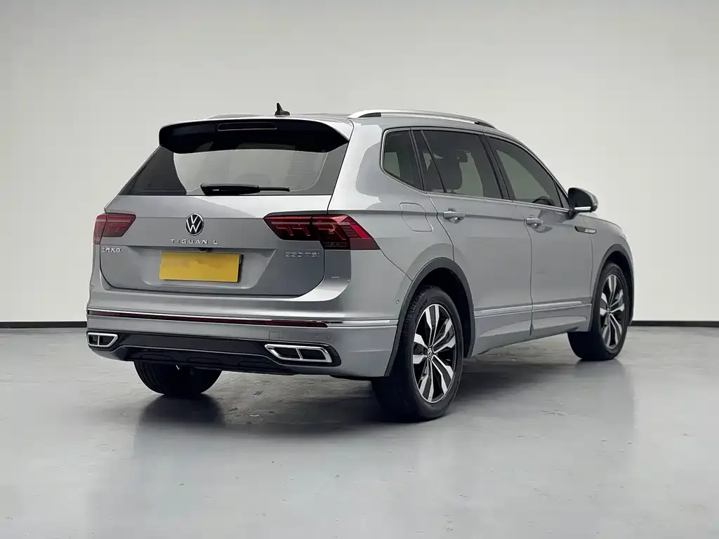 Volkswagen Tiguan L — фото 3