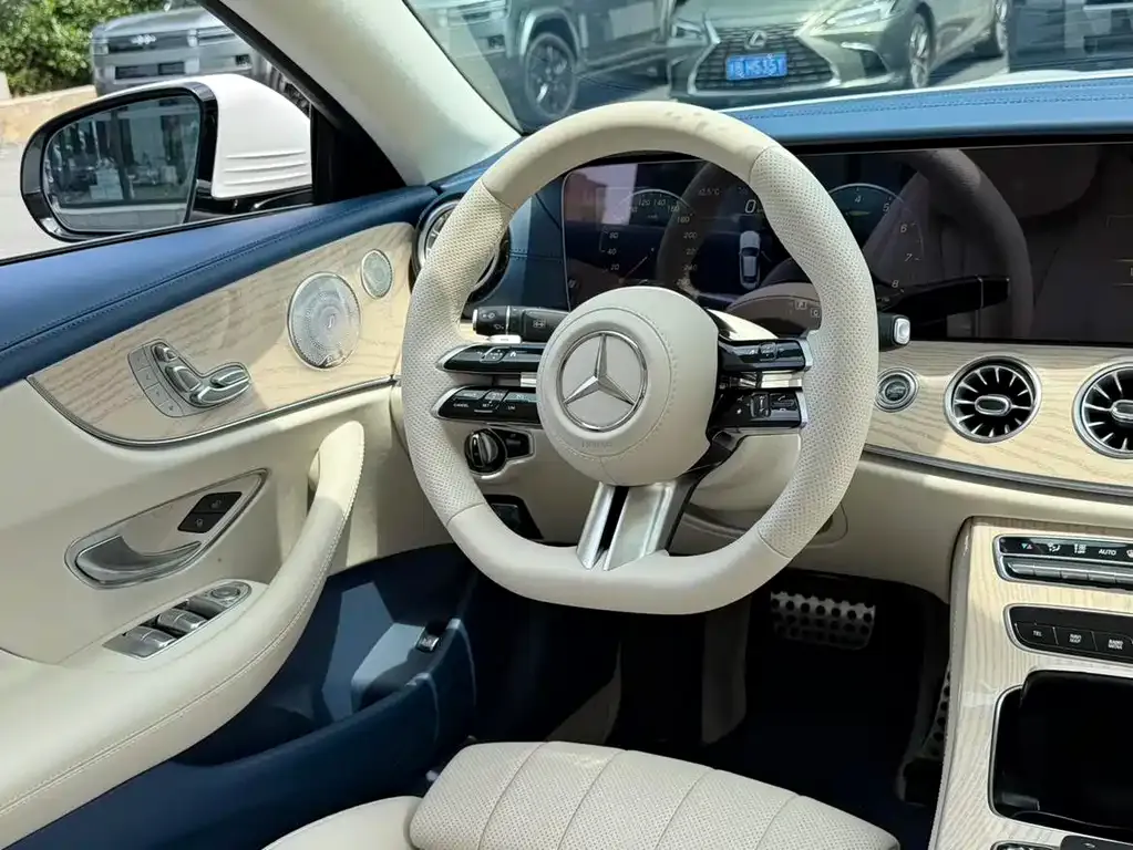 Mercedes-Benz E-Class (Import) — фото 6