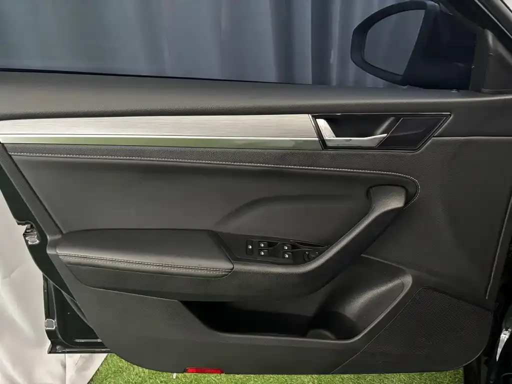 Skoda Superb — фото 6