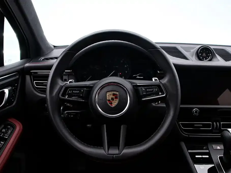 Porsche Macan — фото 7