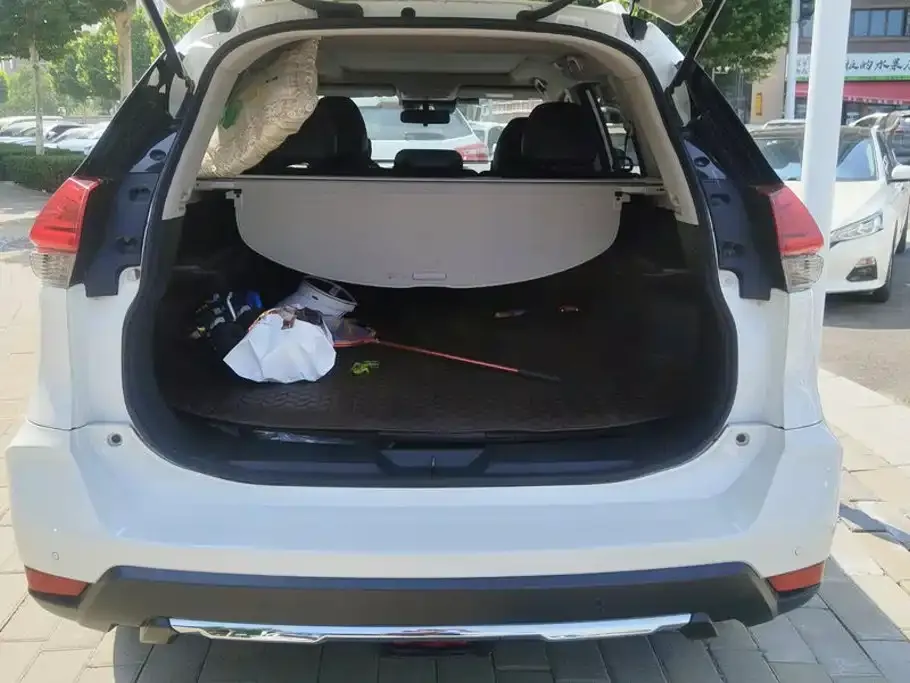 Nissan X-Trail — фото 10