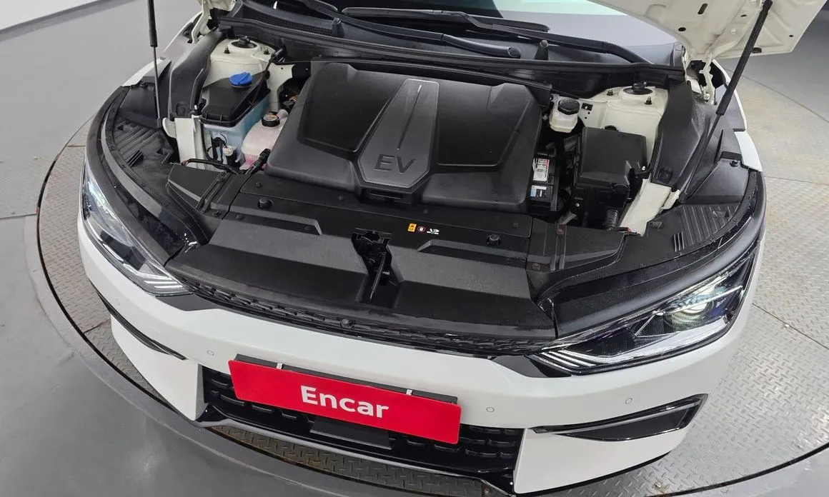 Kia EV6 — фото 9