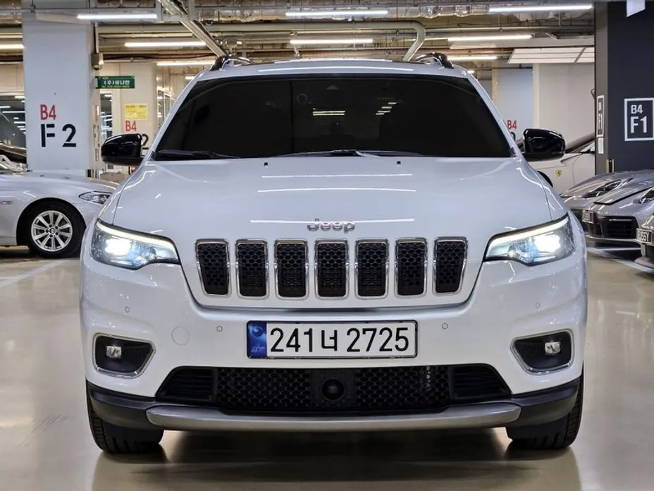 Jeep Cherokee — фото 3