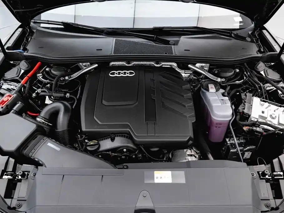 Audi A6L — фото 6