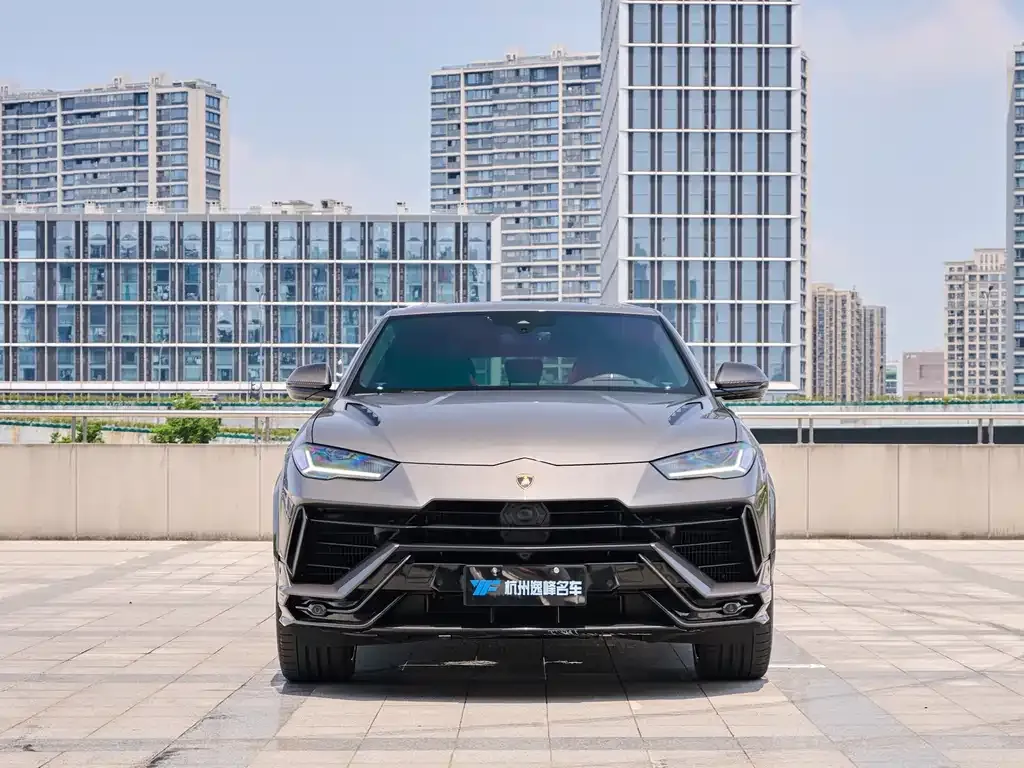 Lamborghini Urus — фото 9
