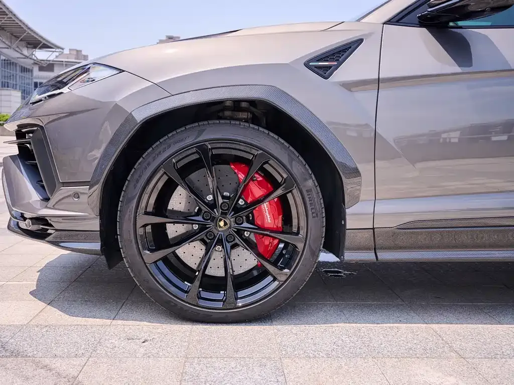 Lamborghini Urus — фото 5