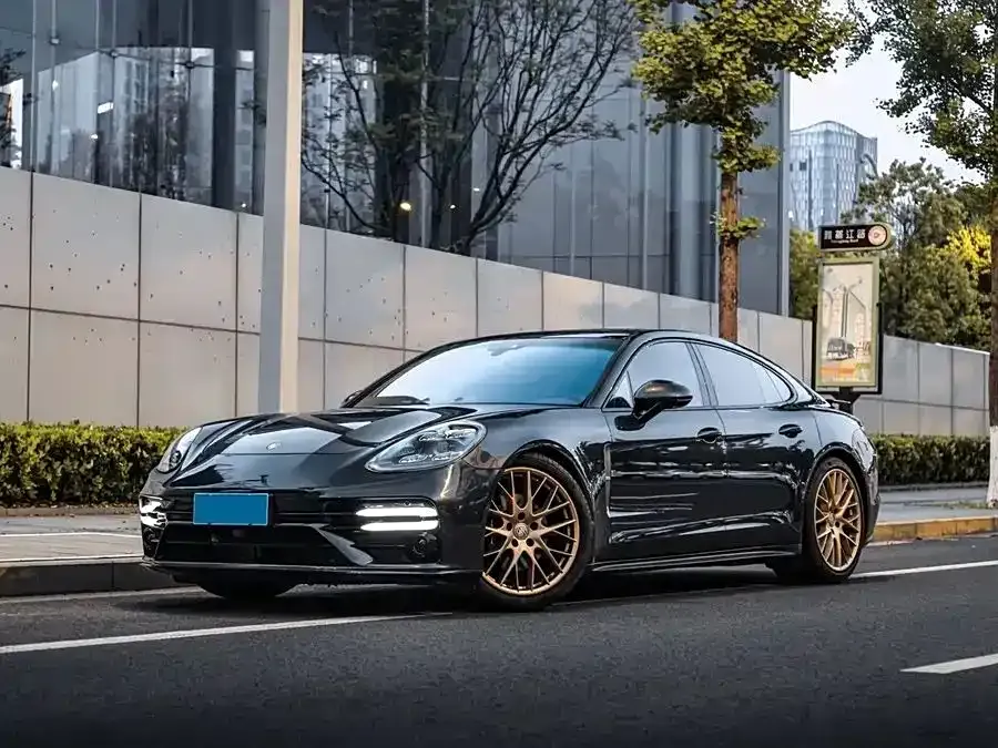 Porsche Panamera — фото 10