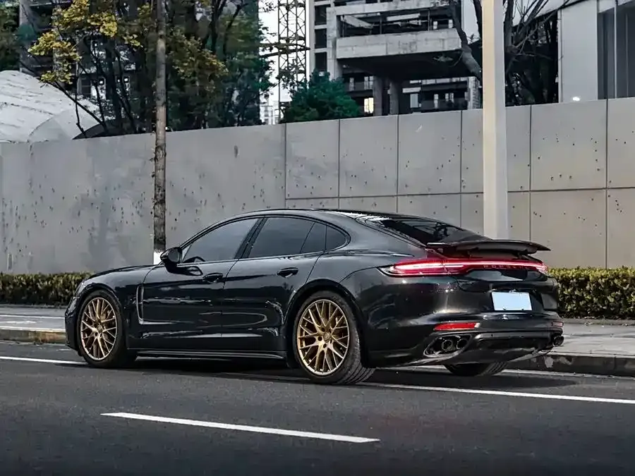 Porsche Panamera — фото 9