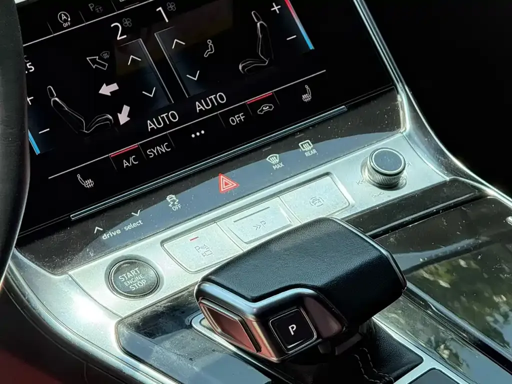 Audi A7L — фото 2