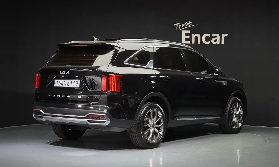 Kia Sorento — фото 7
