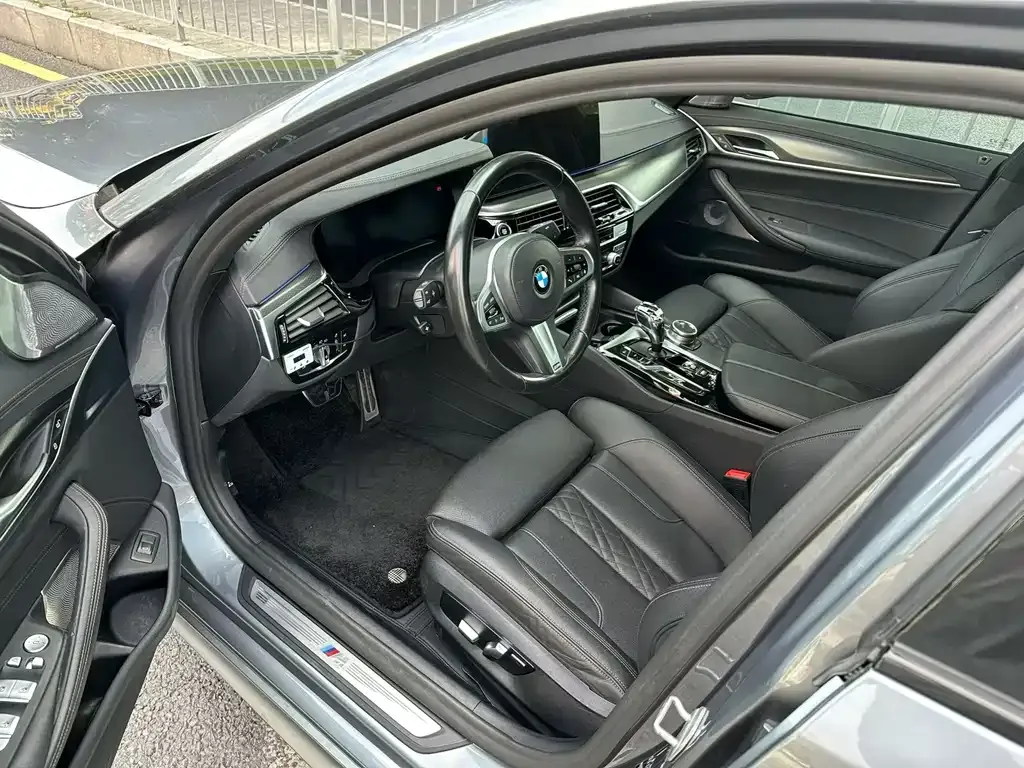 BMW 5 Series (Import) — фото 6