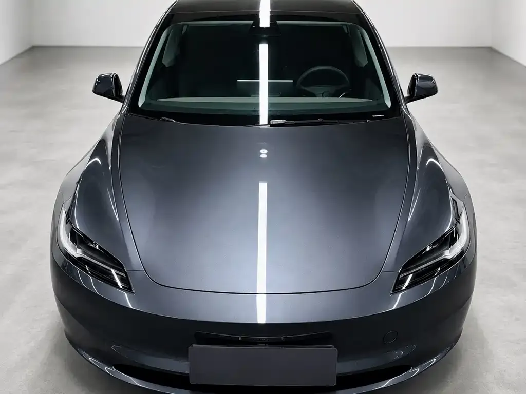 Tesla Model 3 — фото 8