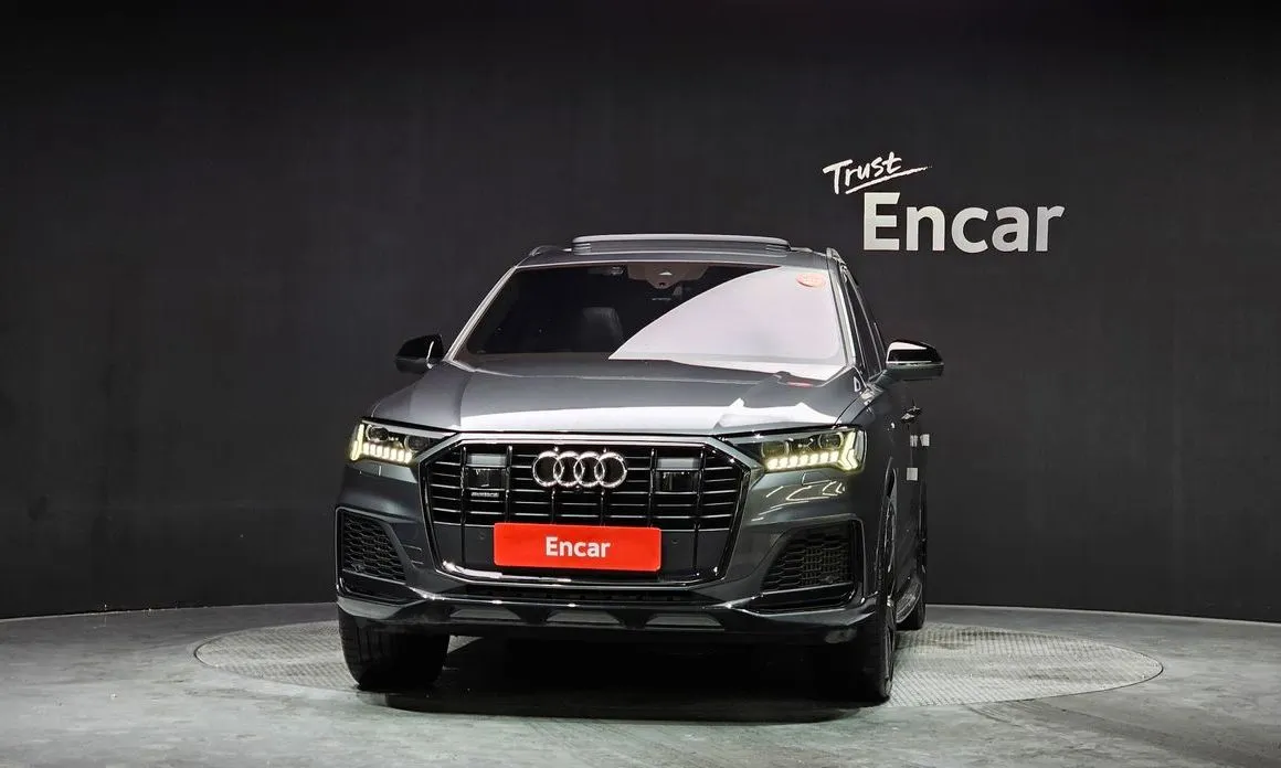 Audi Q7 — фото 9