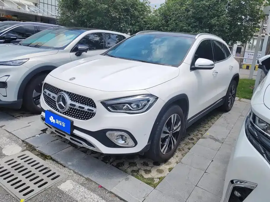 Mercedes-Benz GLA — фото 1