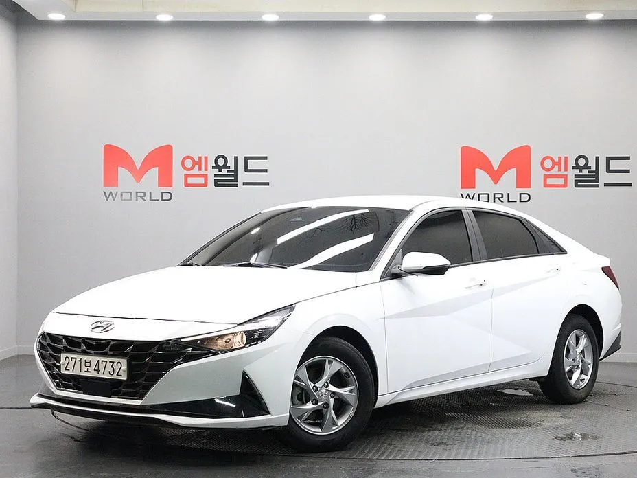 Hyundai AVANTE — фото 1