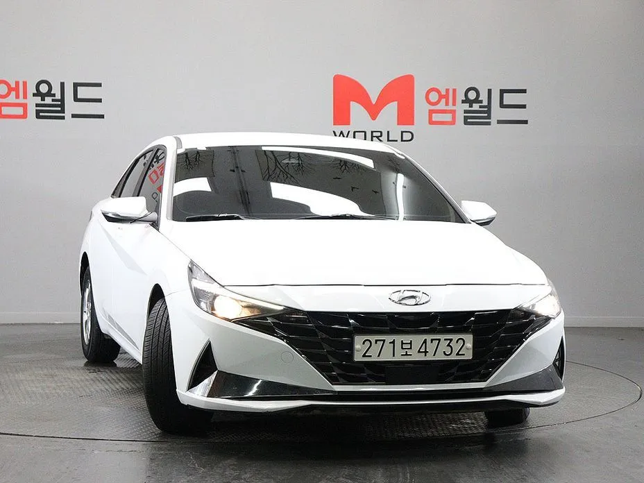 Hyundai AVANTE — фото 2