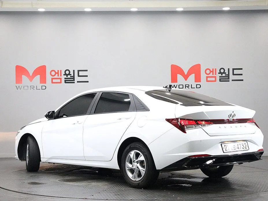 Hyundai AVANTE — фото 3