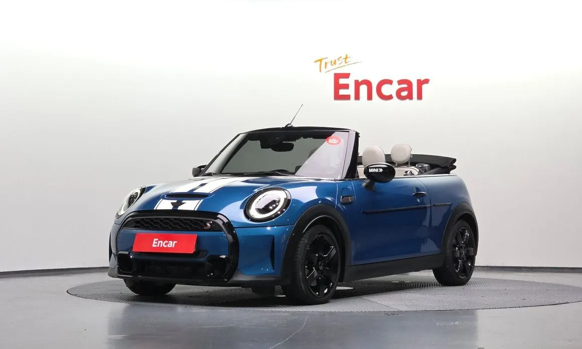 Mini Cooper Convertible — фото 1