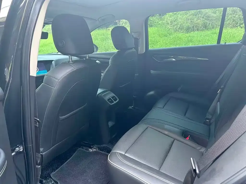 Buick Envision Plus — фото 6