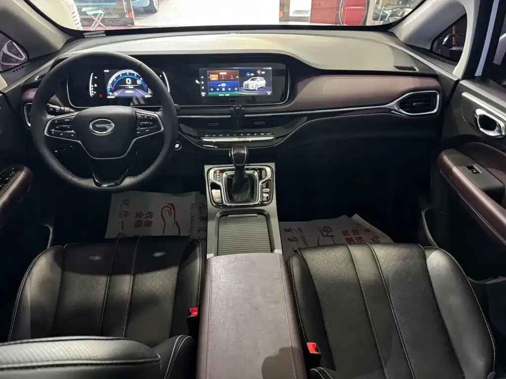 GAC Motor Trumpchi M6 — фото 3