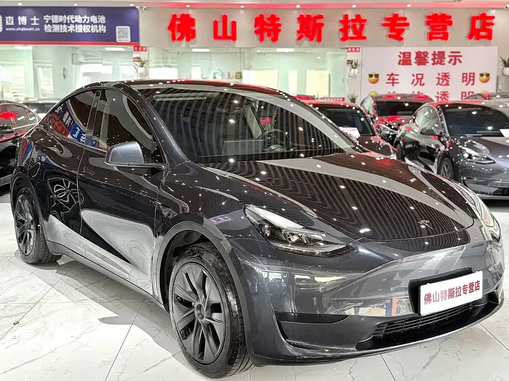 Tesla Model Y — фото 7