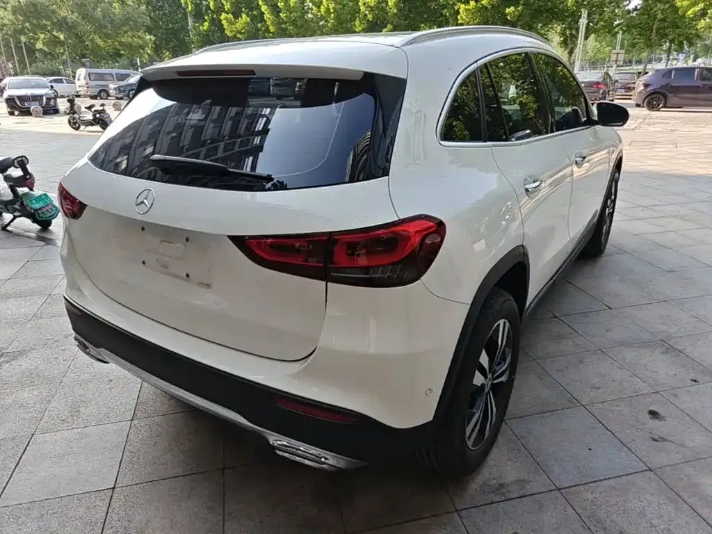 Mercedes-Benz GLA — фото 10