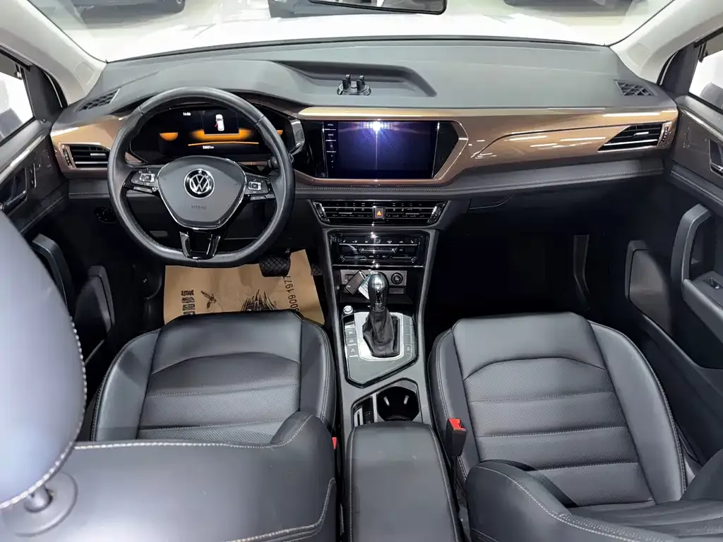 Volkswagen Tharu — фото 6